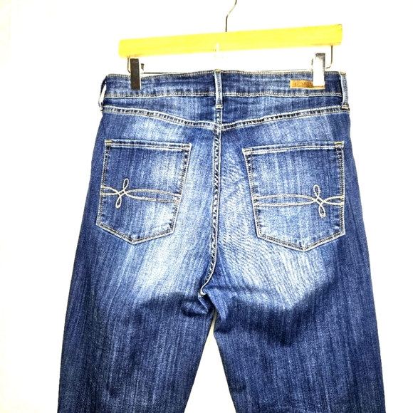 Levi's Denizen High Rise Ankle Slim Jeans. Blue, Size 10/30. - Picture 8 of 14